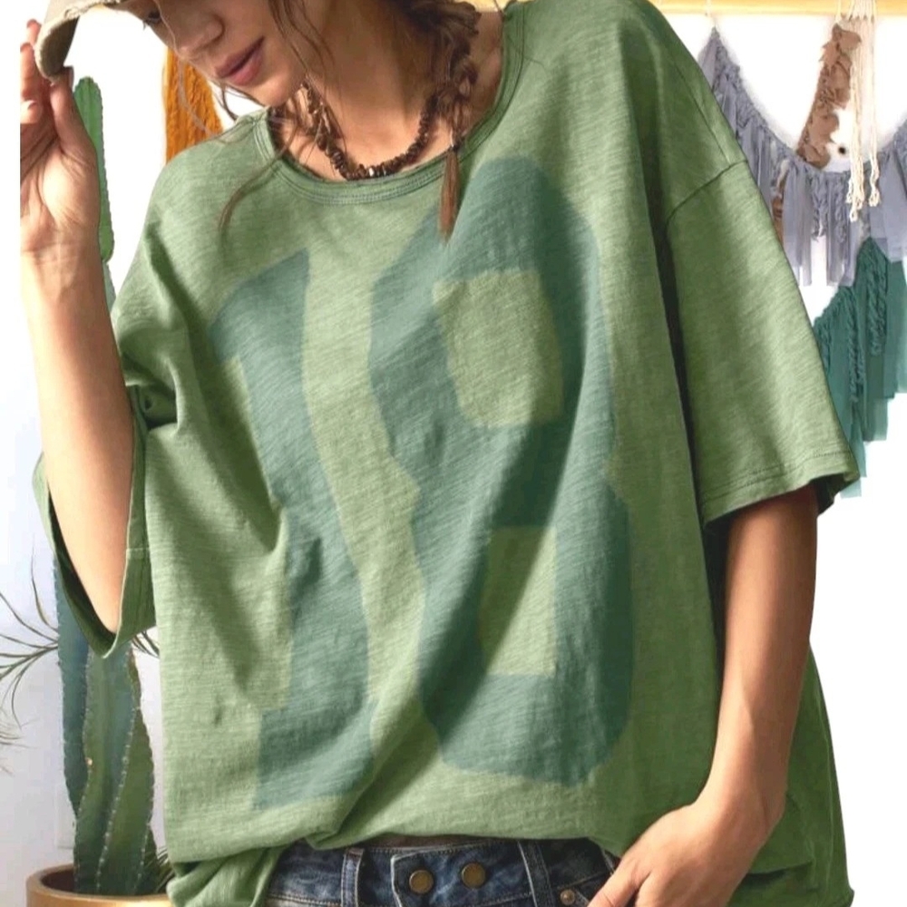 Famous maker distressed washed look Green Oversized Tee shirt T-shirt t